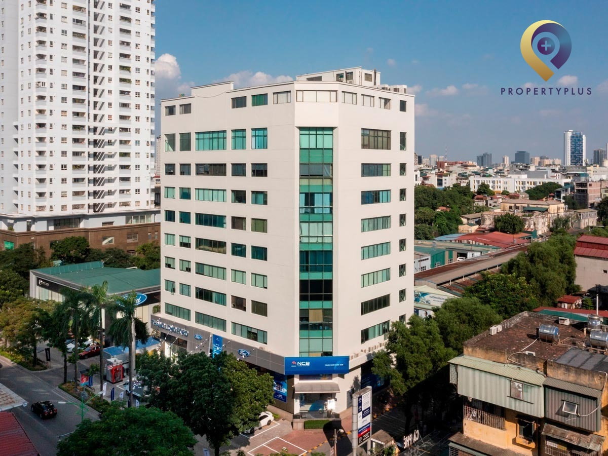 Toàn cảnh tòa nhà văn phòng IDMC Láng Hạ với kiến trúc hiện đại và vị trí trung tâm tại Hà Nội - hình ảnh từ Property Plus